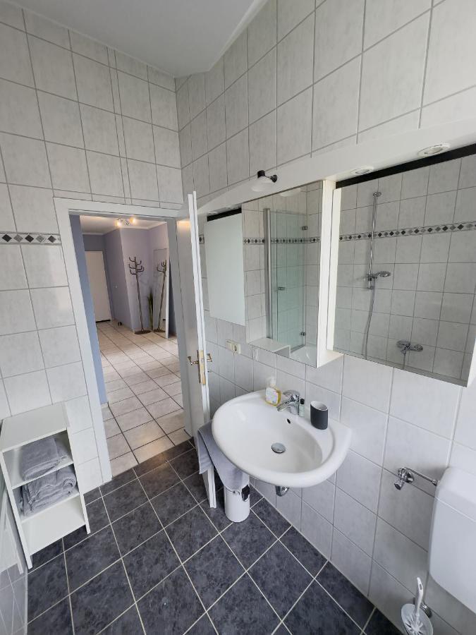Ruhiges Juwel: Frisch Renoviert 100 Qm Jülich Exterior foto